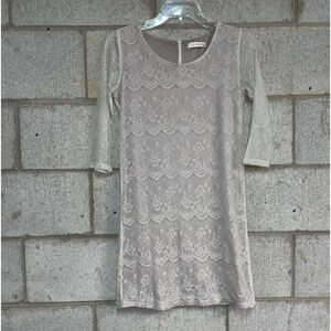 ✨beautiful lace mini dress✨